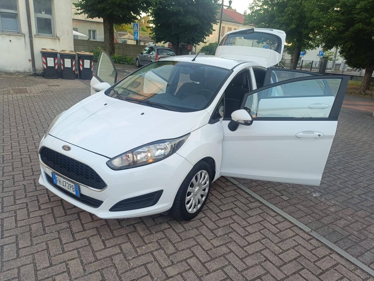 Ford Fiesta 1.5 TDCi 75CV 3 porte Business