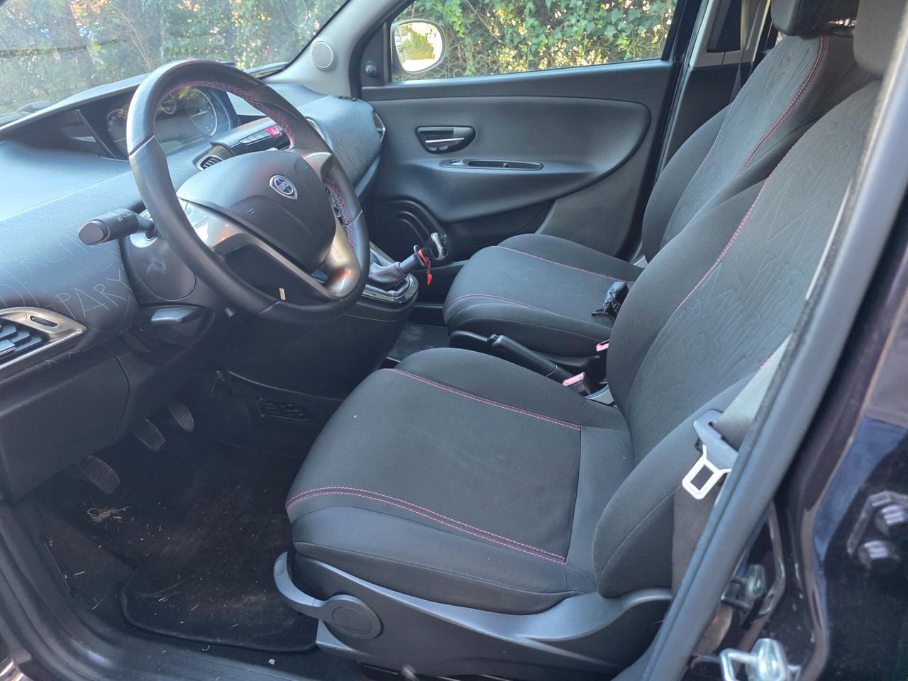 Lancia Ypsilon 1.2 69 CV 5 porte GPL Ecochic Elefantino