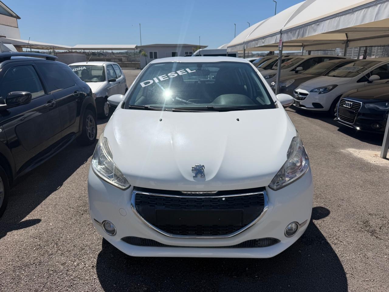 Peugeot 208 1.4 HDi DIESEL 2014