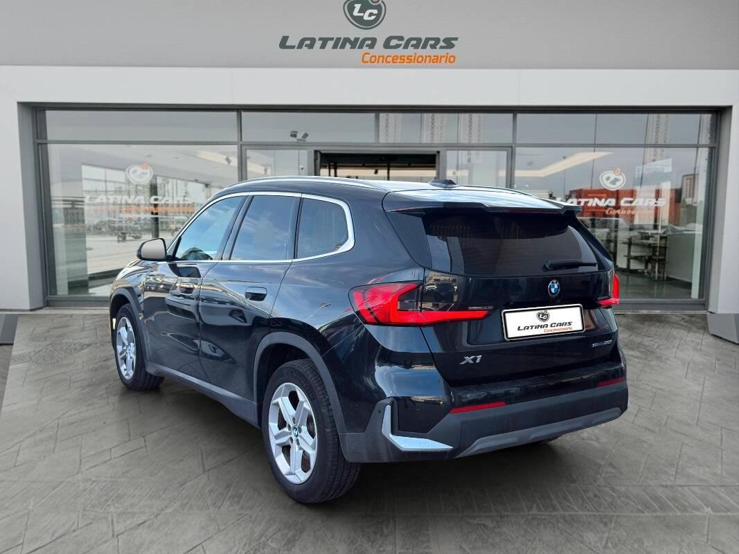 BMW iX1 SDrive20i 170ch Business Design VIRTUAL COCKPIT