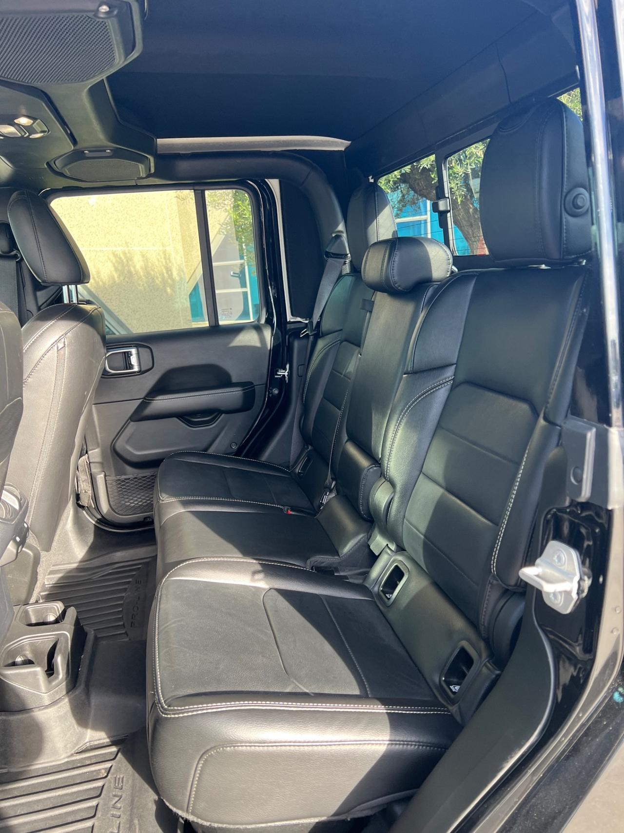 Jeep Gladiator V6 AUTOCARRO offerta T-Stock prezzo imperdibile