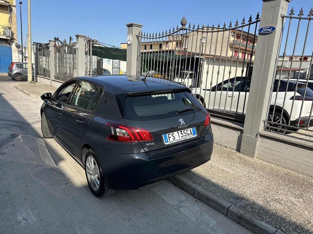 Peugeot 308 BlueHDi 130 EAT8 Allure 2018