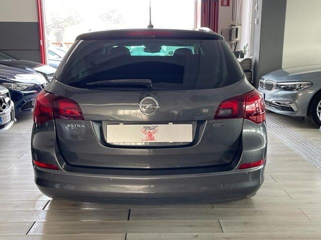 Opel Astra 1.7 Cdti 110cv Sports Tourer Cosmo