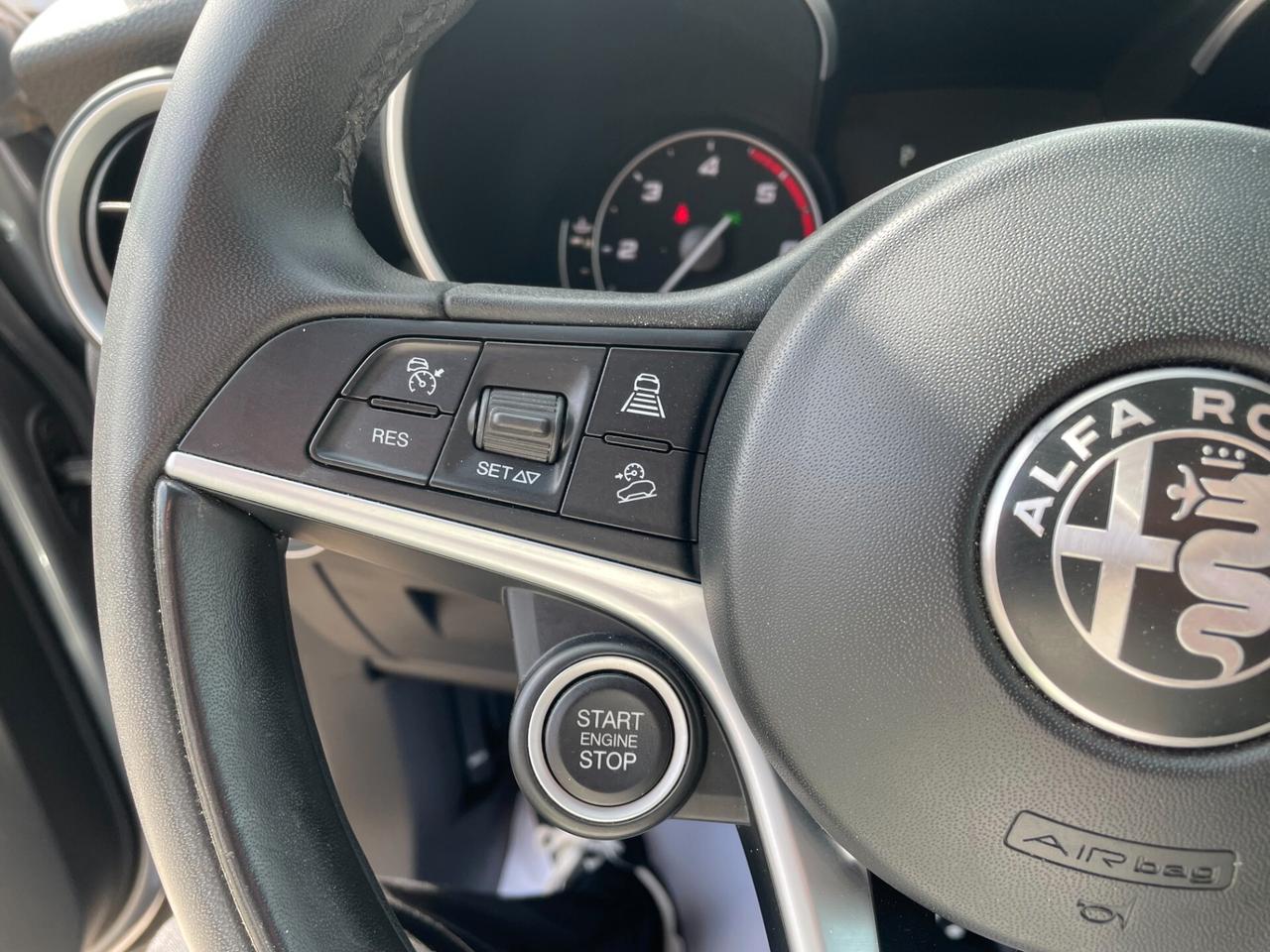 Alfa Romeo Stelvio 2.2 Turbodiesel 160 CV AT8 RWD Business IVA ESPOSTA