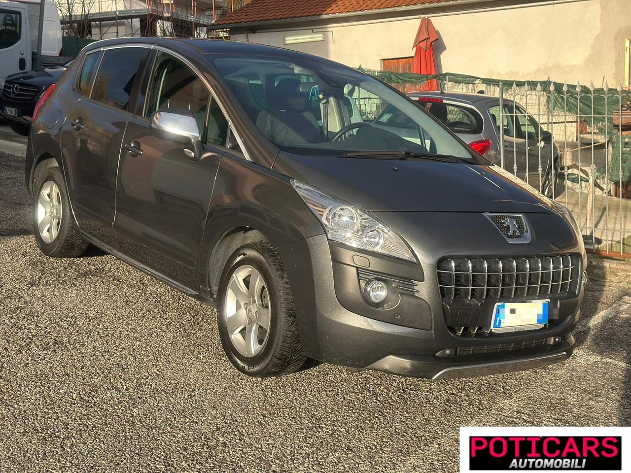 Peugeot 3008 1.6 HDi 110CV cambio robotizzato Tecno