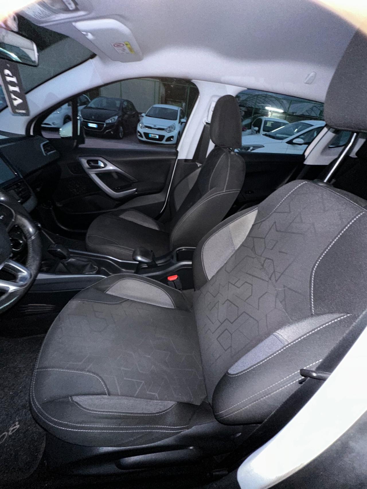 Peugeot 2008 PureTech 82 Allure