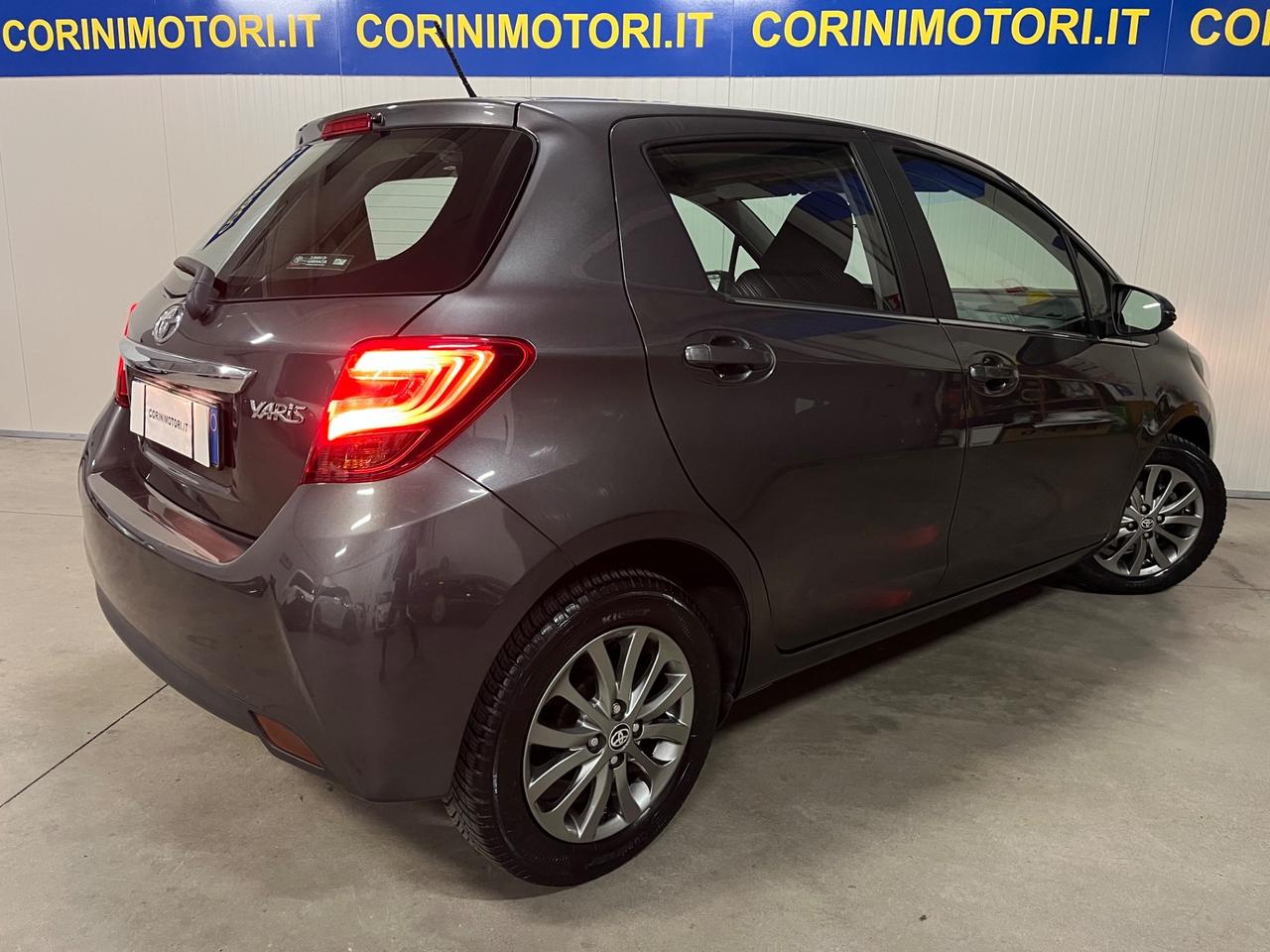 Toyota Yaris 1.0 5 porte Active