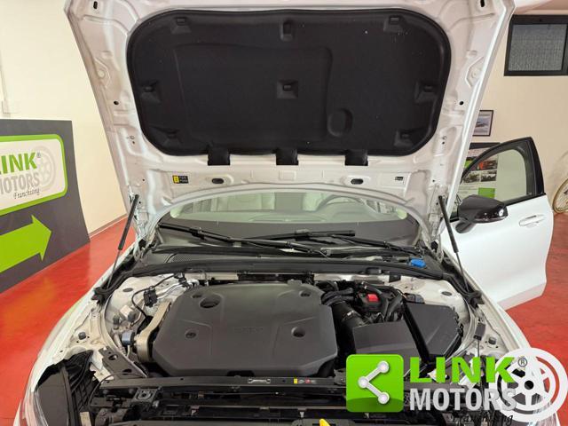 VOLVO V60 B4 (d) aut Ultimate Dark IVA ESP. GARANZIA 24