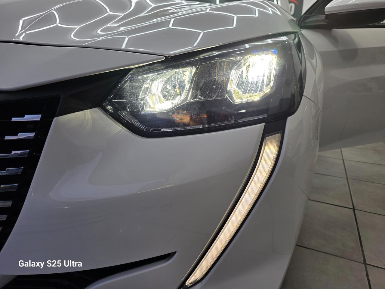 Peugeot 208 BlueHDi 100cv Stop&Start FULL LED