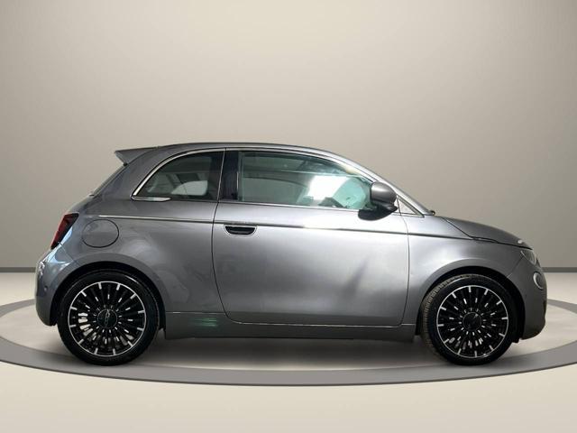 FIAT 500 Berlina 42 kWh La Prima 320 Km autonomia