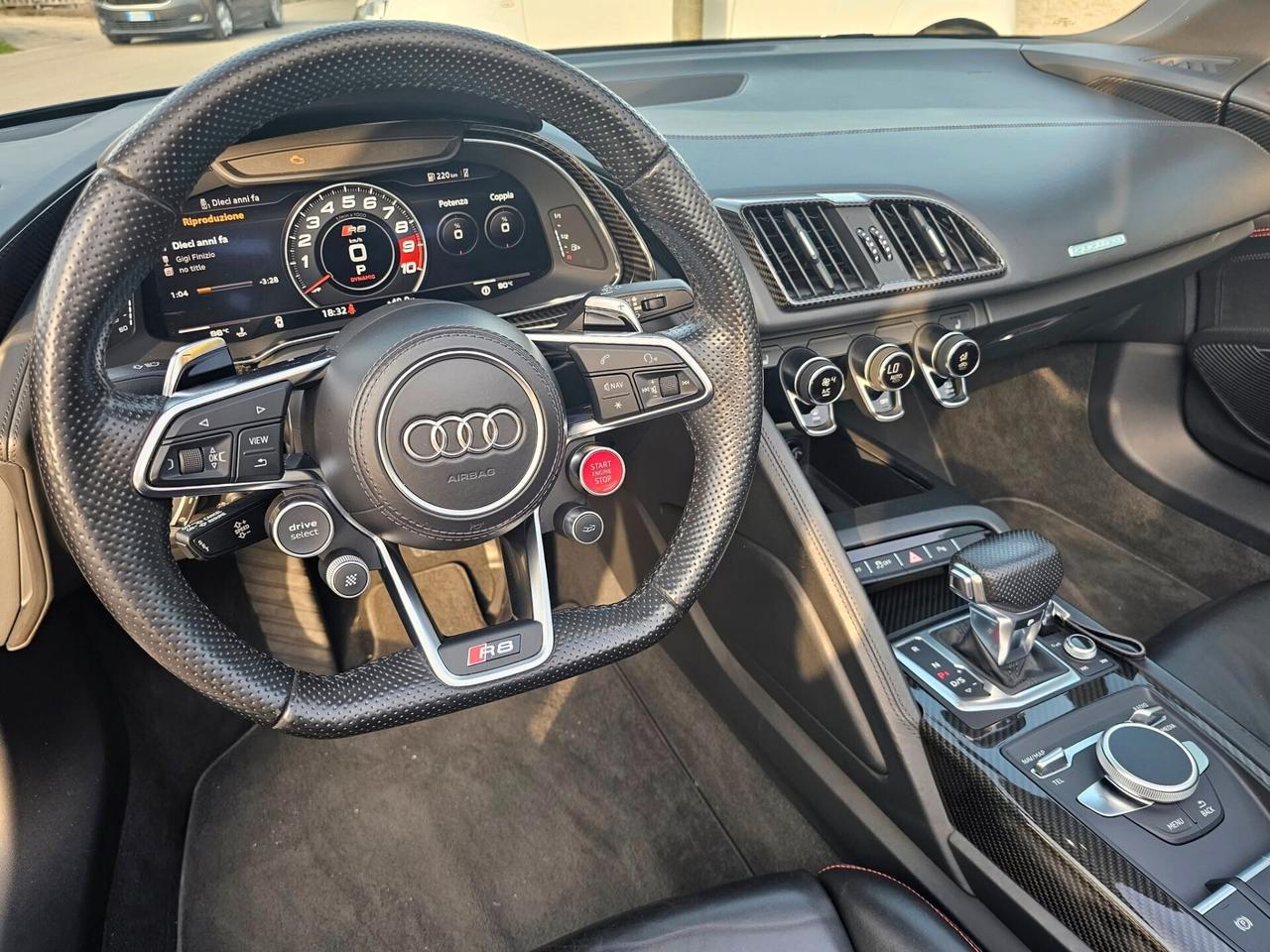 Audi R8 Spyder 5.2 540cv quattro Carboceramica
