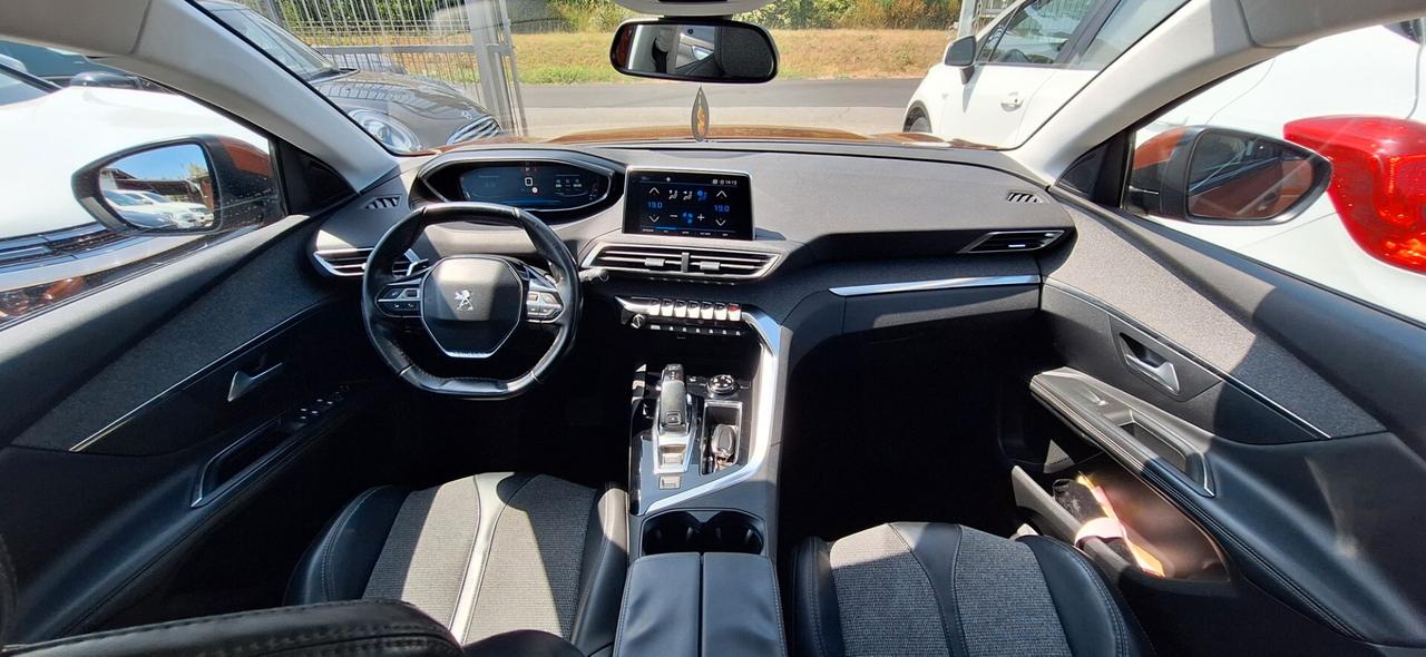 Peugeot 3008 1.6 BlueHDi 120 S&S EAT6 Allure