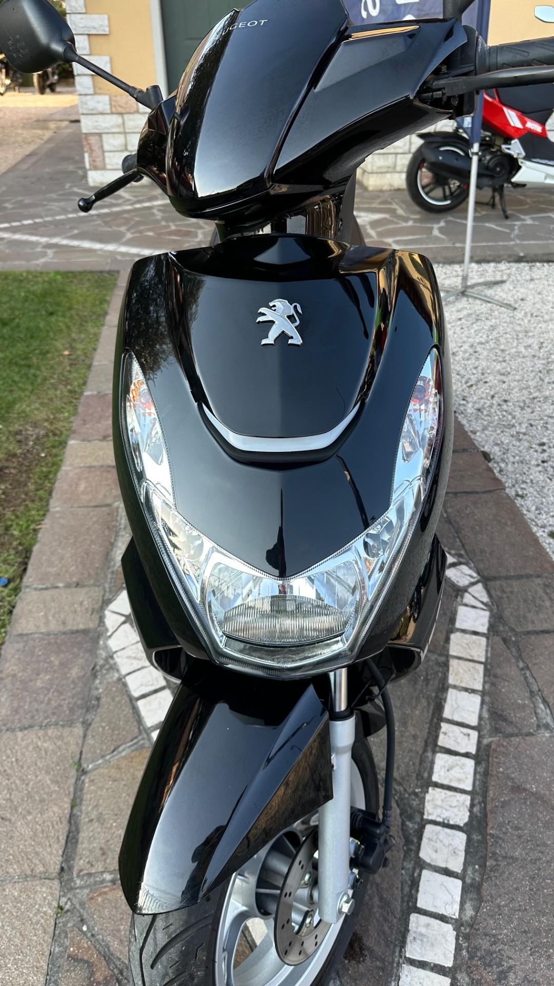 Peugeot Kisbee 50 4t Bauletto posteriore