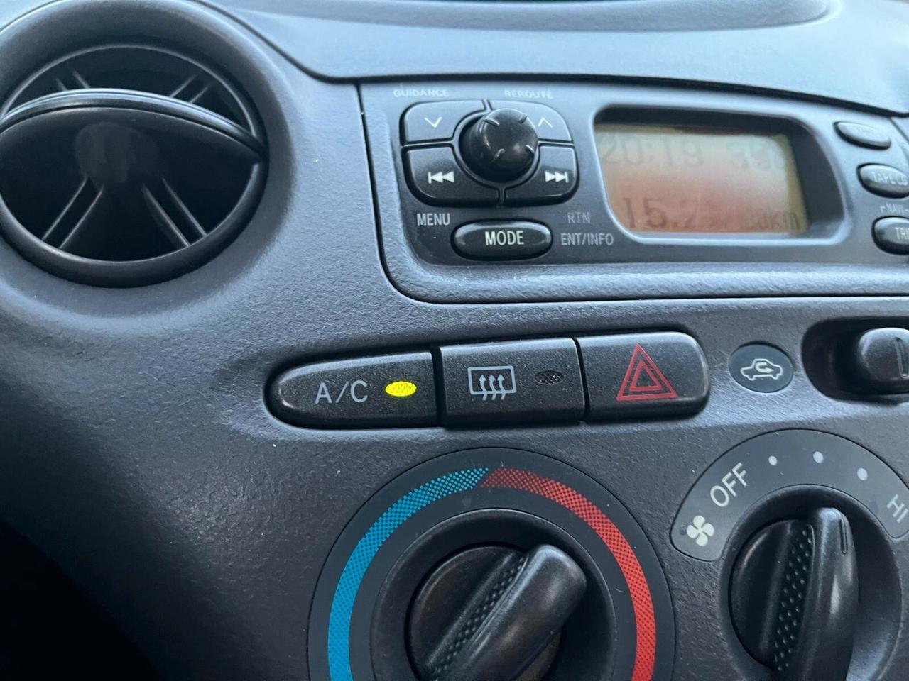 Toyota Yaris 1.0 benzina 5 porte Clima+Idroguida