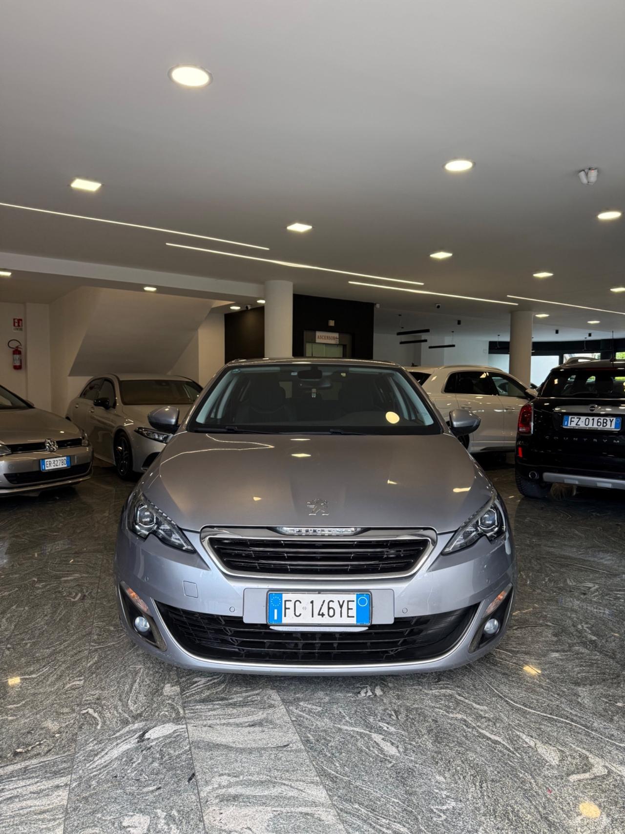Peugeot 308 BlueHDi 120 S&S Allure