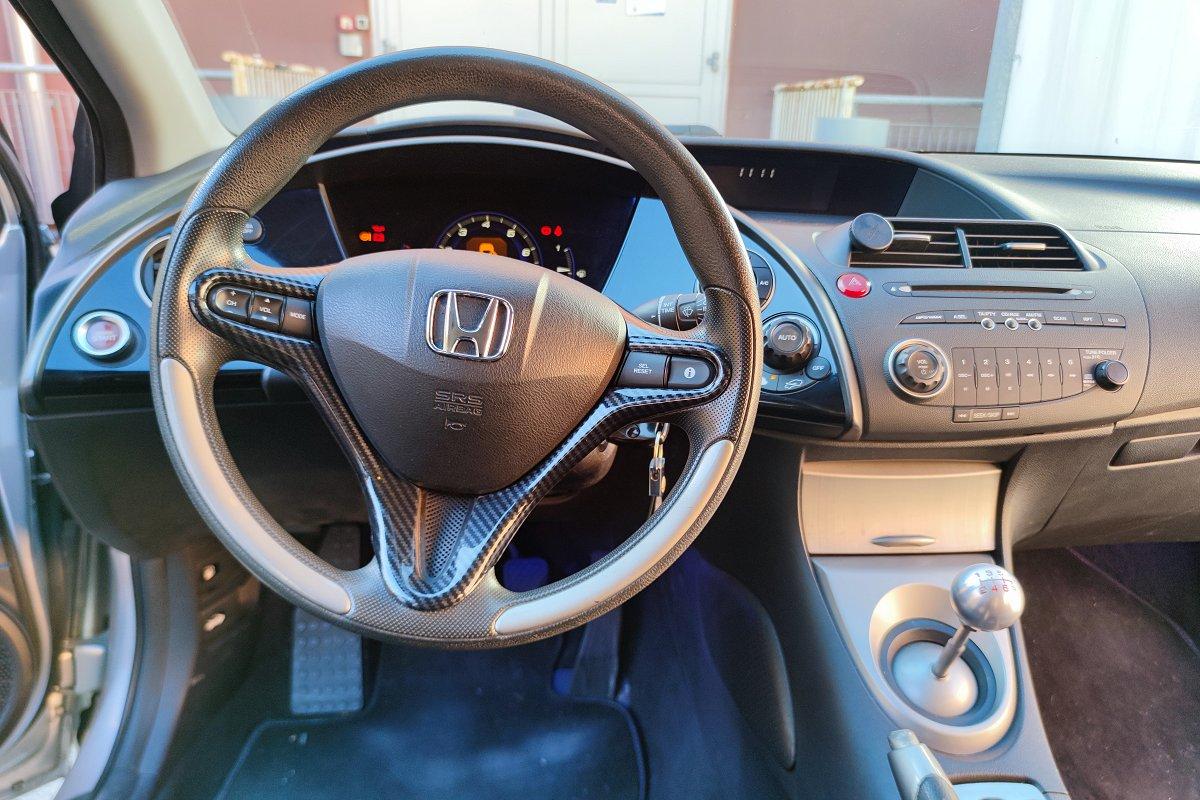 HONDA Civic 1.8 i-VTEC 5p. Comfort