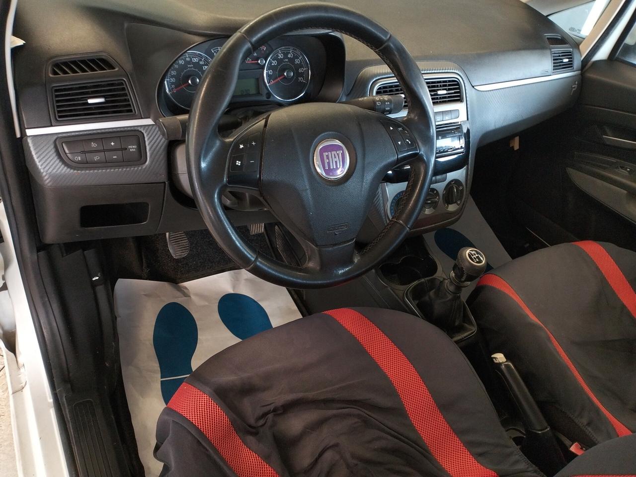 Fiat Grande Punto 1.4 5 porte Dynamic Natural Power - NEOPATENTATI