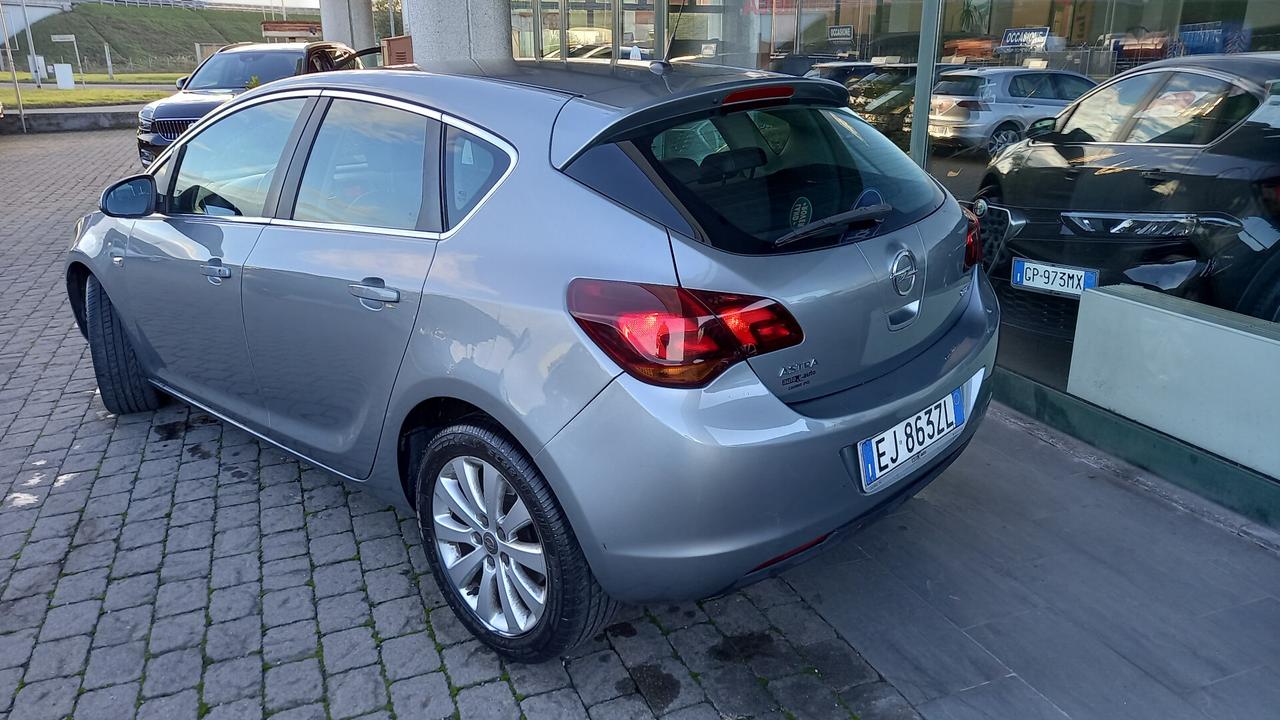 Opel Astra 1.7 CDTI 125CV 5 porte Cosmo