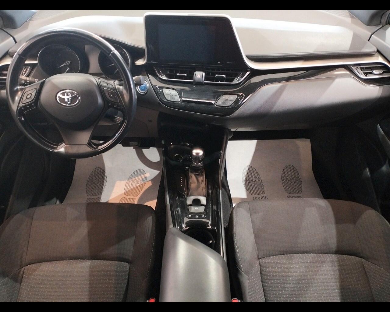 TOYOTA C-HR (2016-2023) C-HR 1.8 Hybrid E-CVT T...