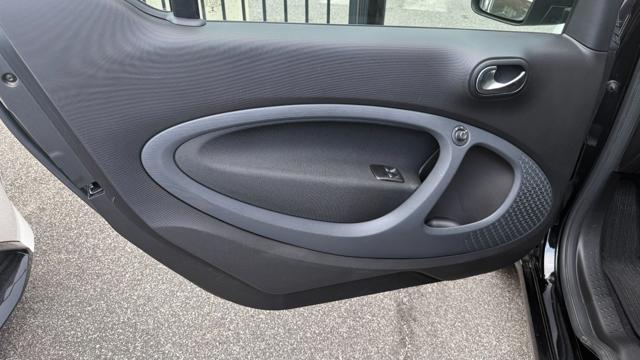 SMART ForTwo 70 1.0 TWINAMIC SUPERPASSION*C.L.16 BLACK*TEL.*LED