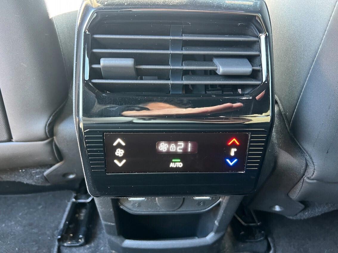 Peugeot 5008 1.2 hybrid GT 136 cv 7 POSTI e-dcs6 - Unic Proprietario