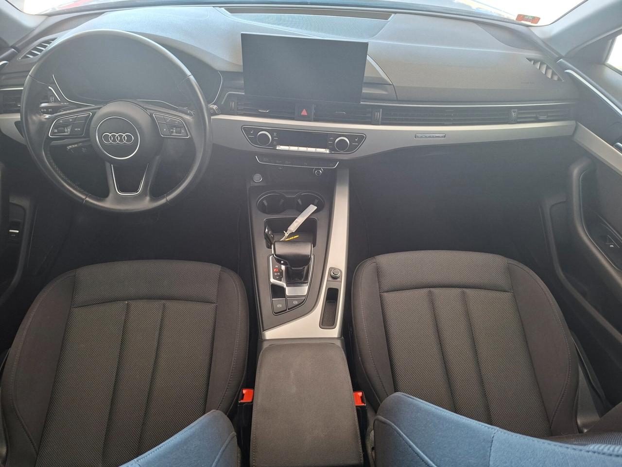 Audi A4 2.0 TDI EURO 6D / AUTOMATICO / 190CV / 4X4