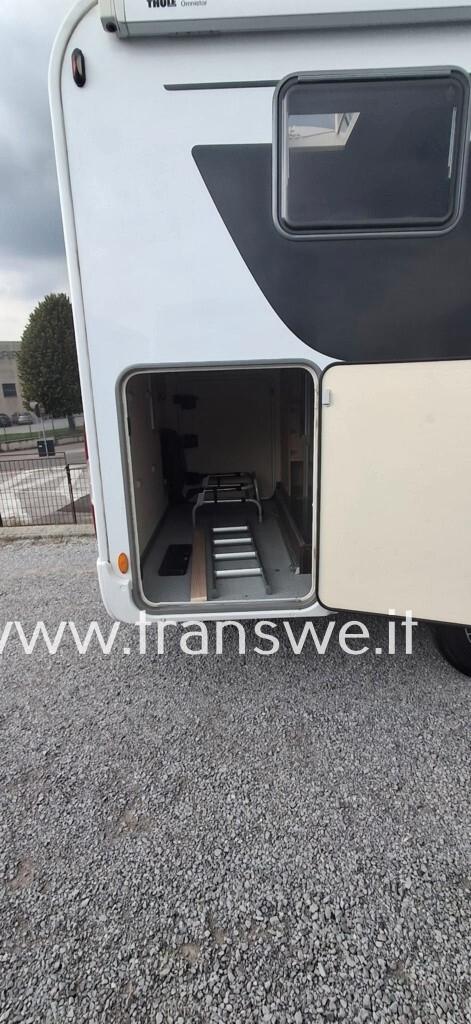 Bürstner Lyseo TD 700 letto centrale nautico regolabile in altezza