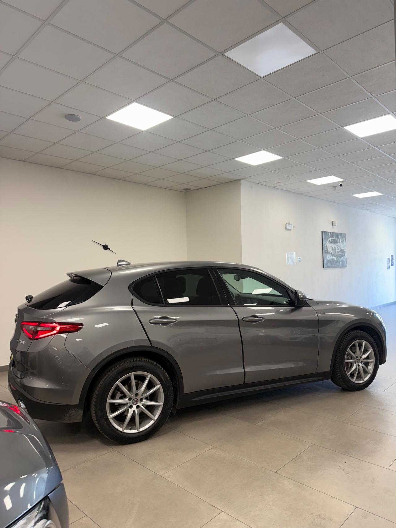Alfa Romeo Stelvio 2.2 Turbodiesel 190 CV AT8 Q4 B-Tech