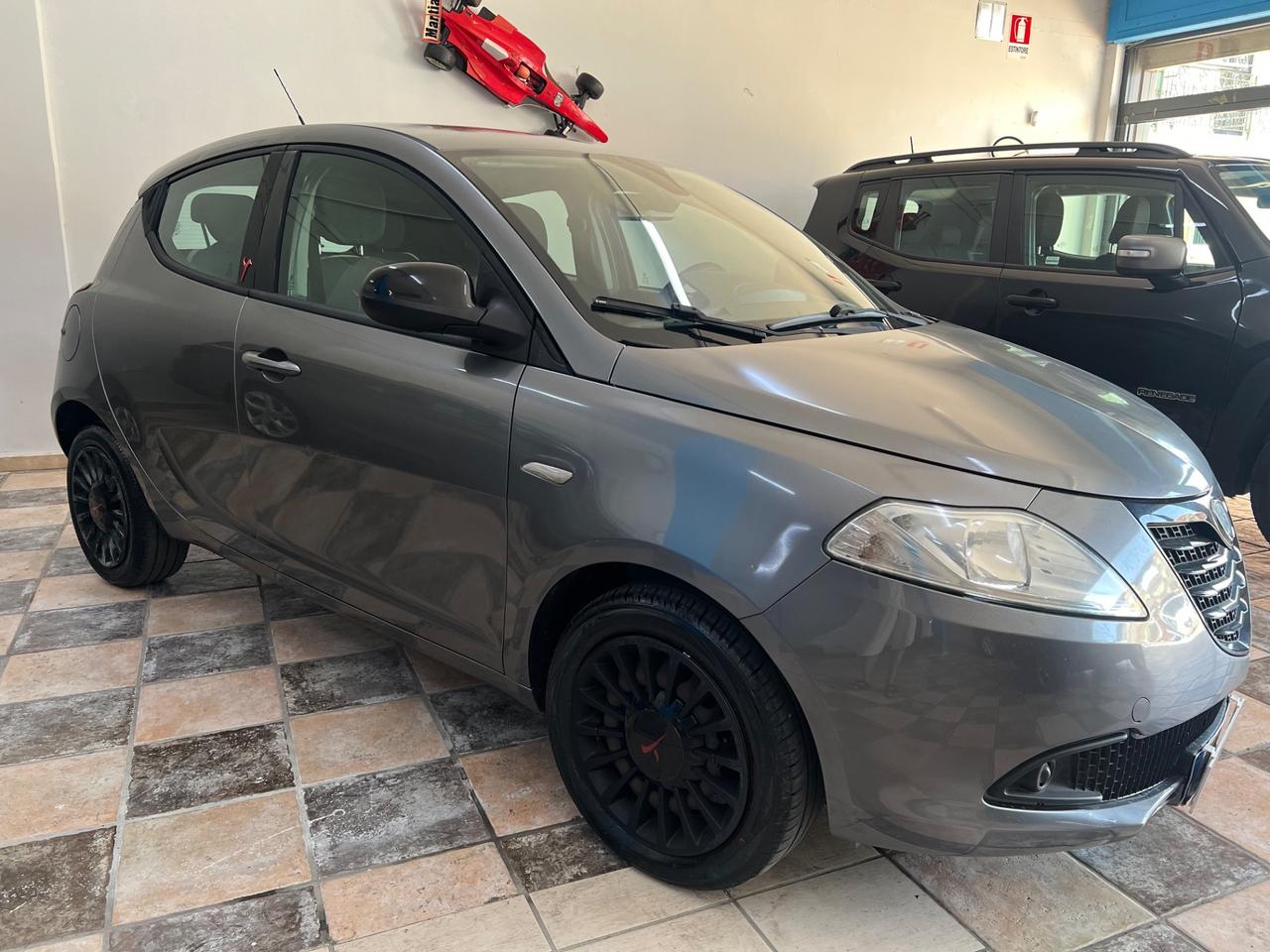 Lancia Ypsilon 1.2 69 CV 5 porte GPL CASA MADRE