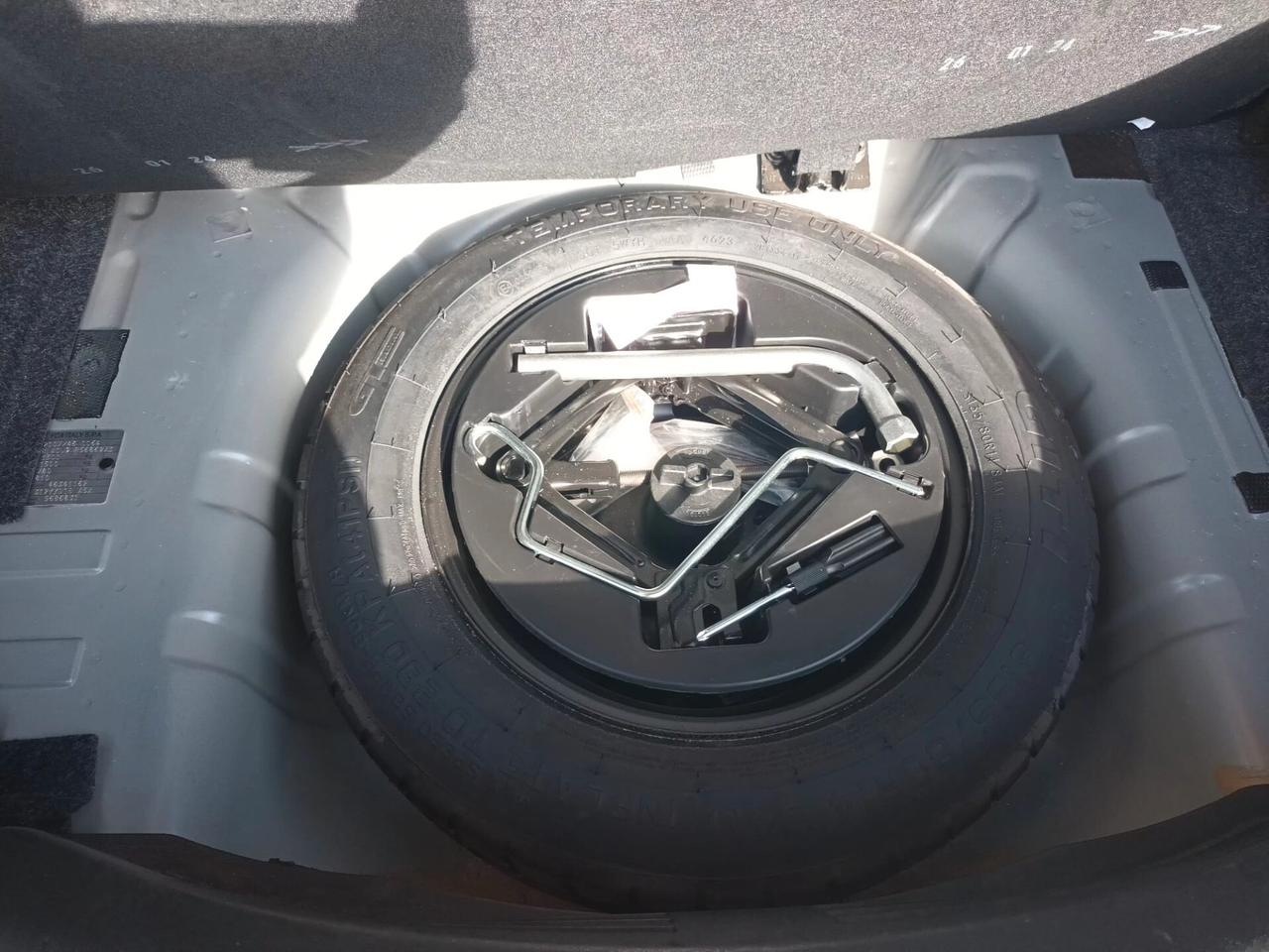 Lancia Ypsilon 1.0 Platino Hybrid 70 CV