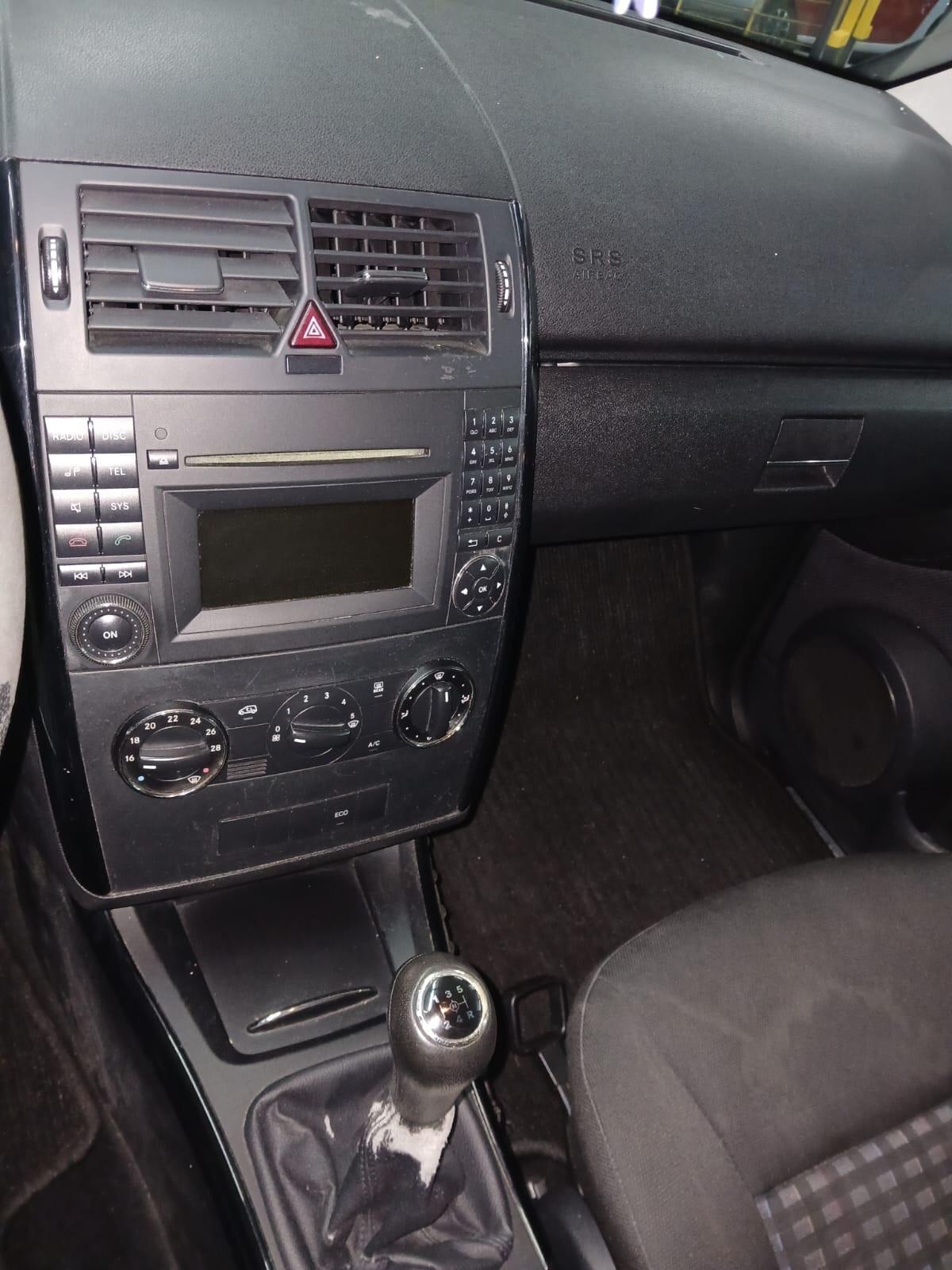 Mercedes-benz A 150 160 BlueEFFICIENCY Avantgarde