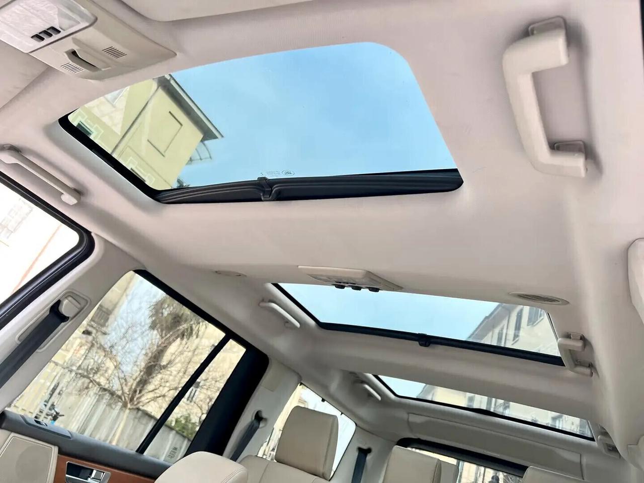Land Rover Discovery 4 3.0 TDV6 211CV HSE
