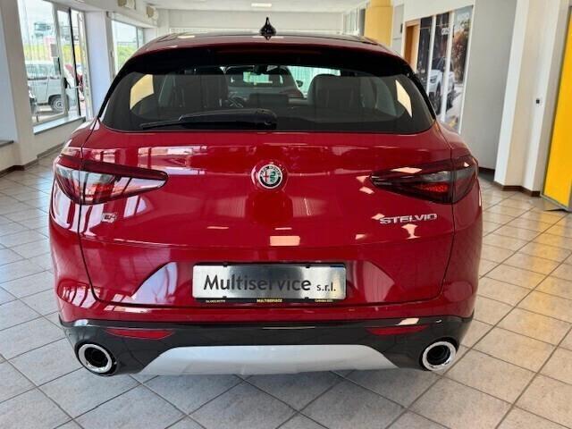 Alfa Romeo Stelvio 2.0 Turbo 280 CV AT8 Q4 Ti