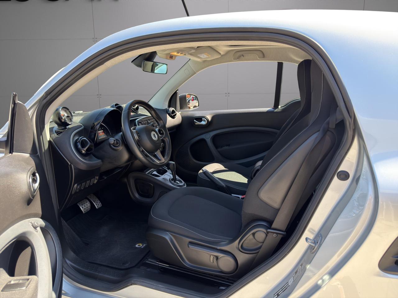 Smart fortwo coupe 0.9 Turbo 90cv - Allestimento Brabus - Unico proprietario - Promo finanziamento - Cerchi in lega 16" - Led - Tetto panoramico