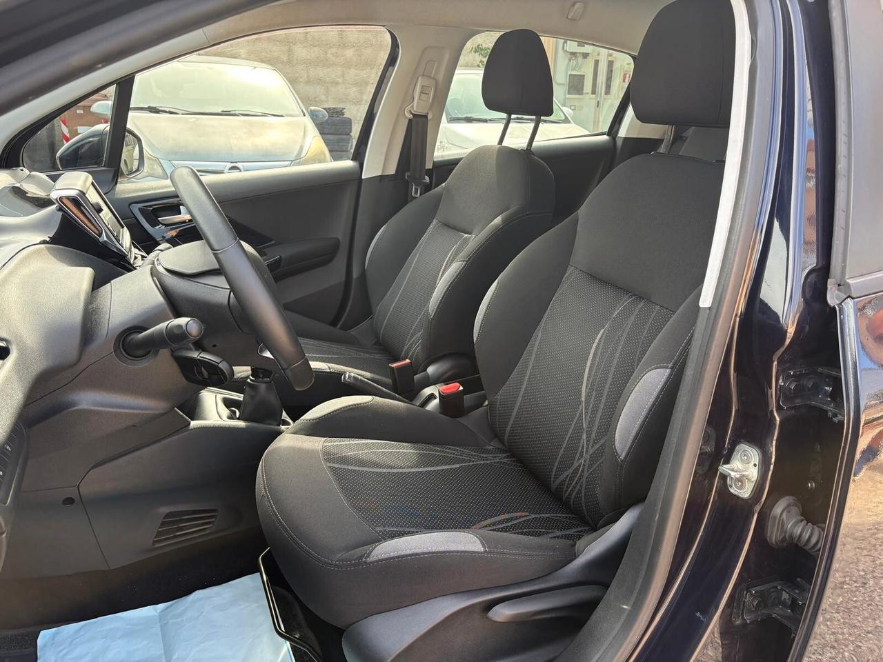 Peugeot 208 1.2 PureTech 82 5 porte Allure