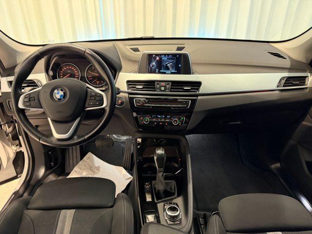 BMW X1 sDrive18d Sport Line Navi Bluetooth Radio
