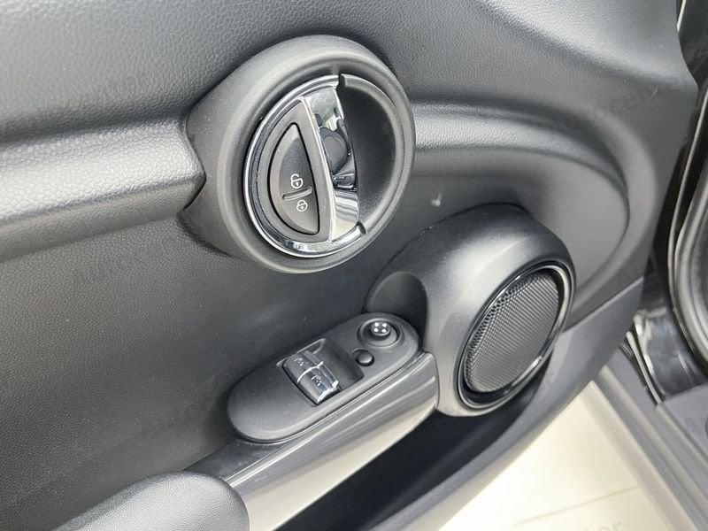 MINI Cooper 1.5 Cooper Business auto