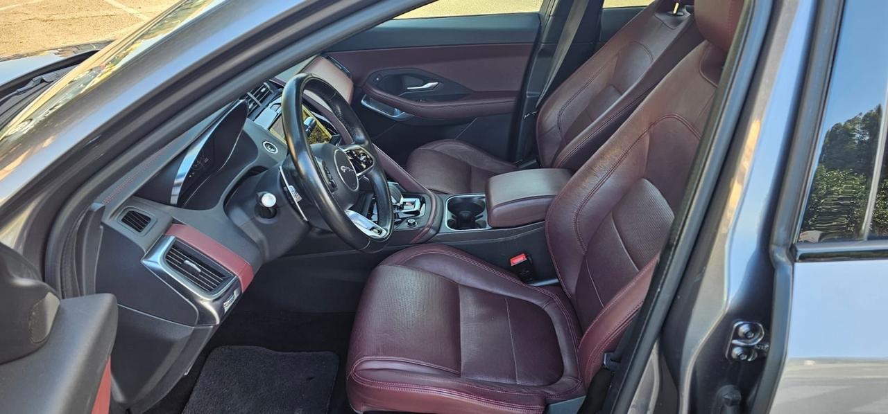 Jaguar E-Pace 2.0D I4 163 CV R-Dynamic SE