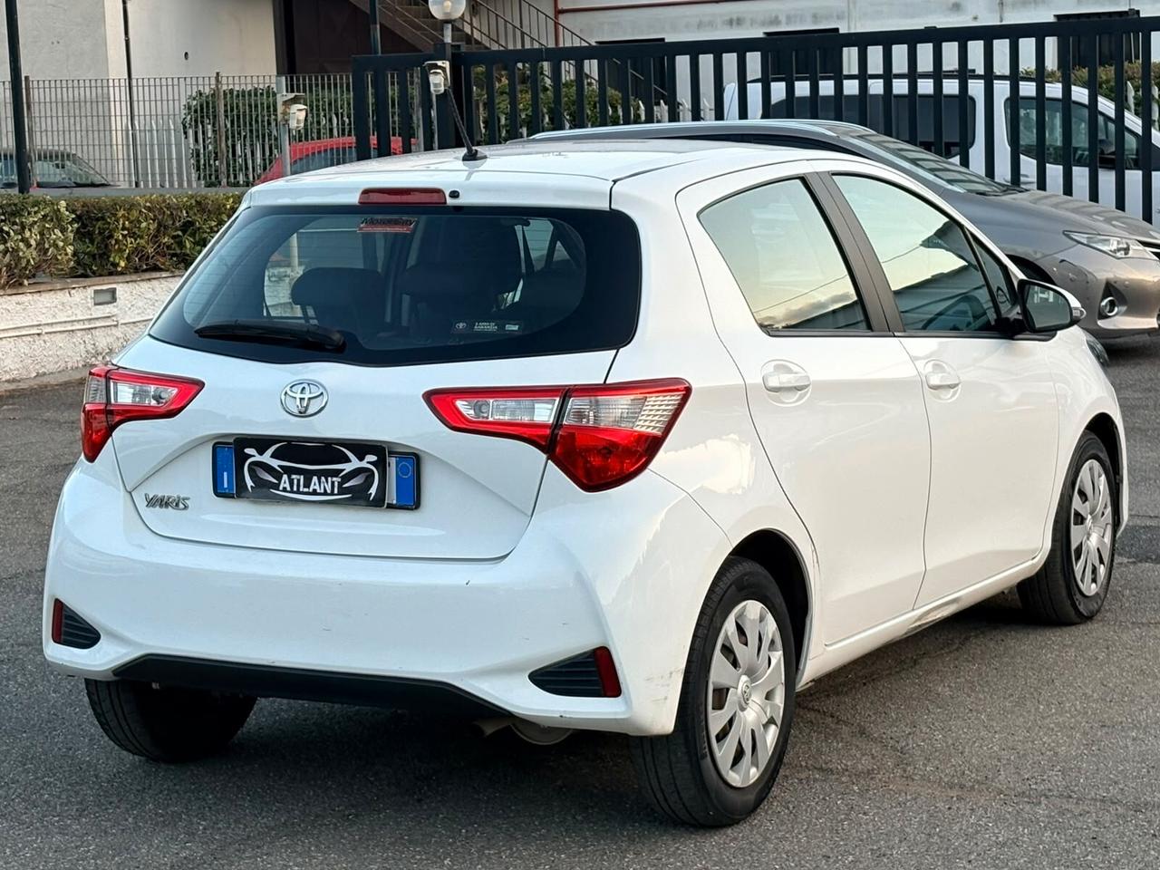 Toyota Yaris 1.0 72 CV 5 porte Active
