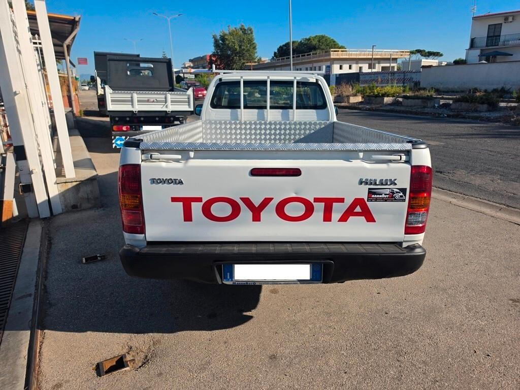 Toyota Hilux 2.5 D-4D 2WD 2p. Pick-up