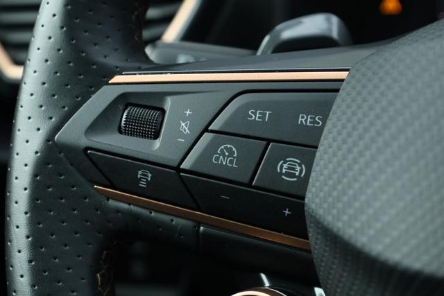 SEAT Leon Cupra Leon 1.5 eTSI 150 CV DSG