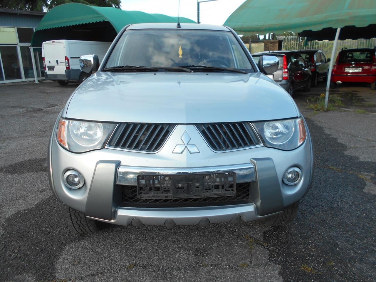 Mitsubishi L200 2.5 DI-D/136CV Doppia Cab Intense HARDTOP 4X4
