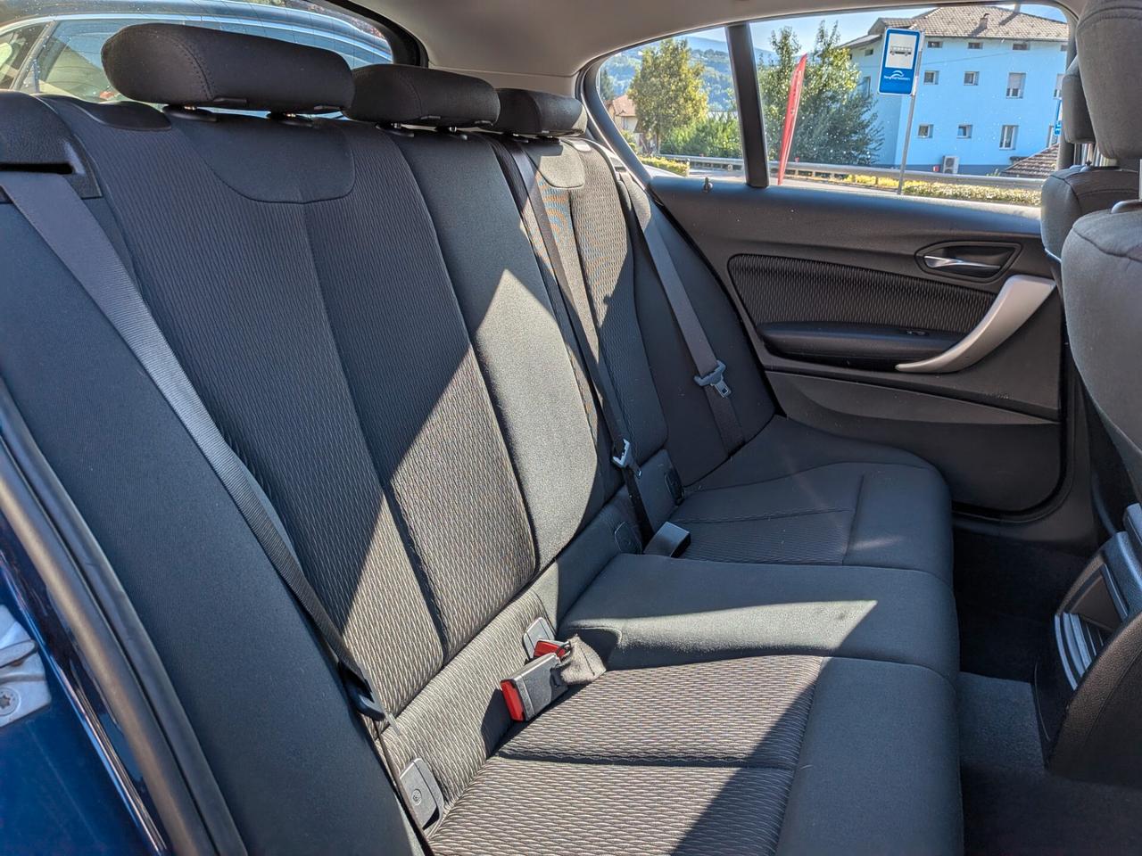BMW F20 116D Steptronic 116CV