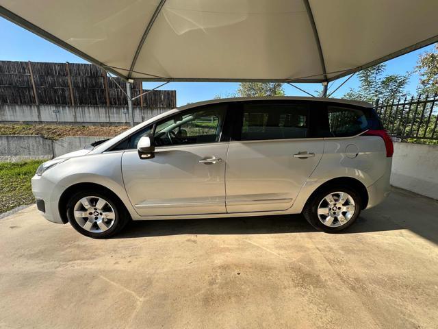 PEUGEOT 5008 1.6 HDi 115CV Business 7 POSTI FARI FENDINEBBIA
