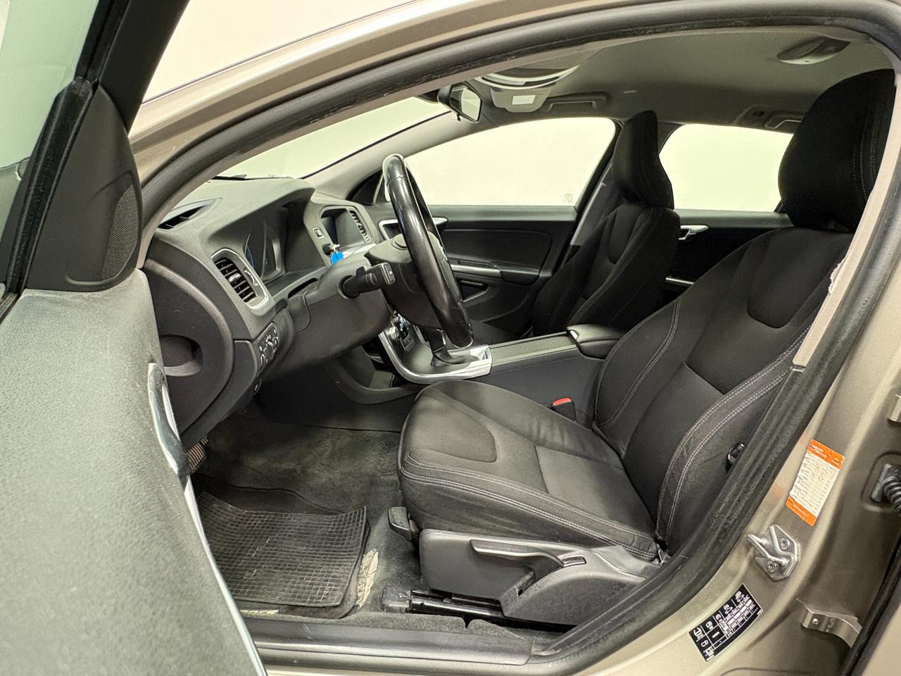 VOLVO V60 2.0 D4 181 CV GEARTRONIC BUSINESS