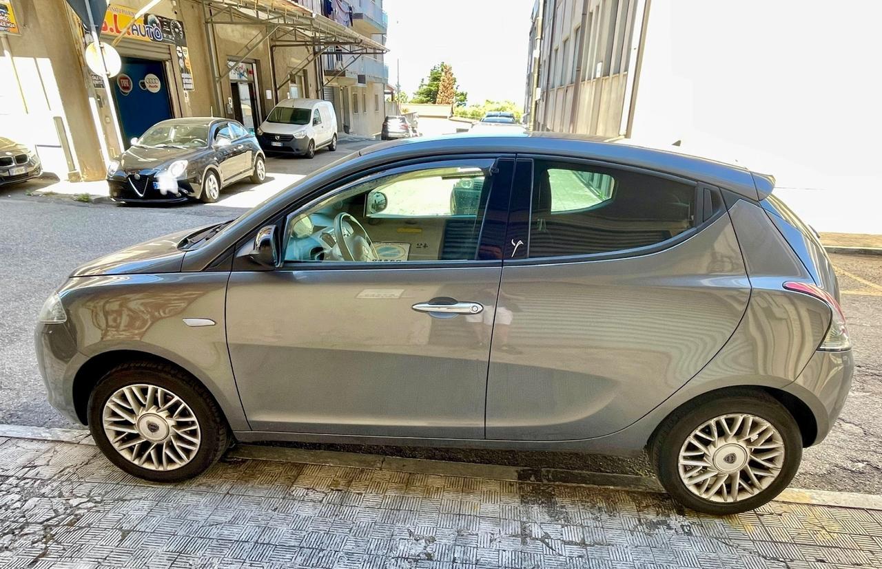 Lancia Ypsilon 1.3 MJT 16V 95 CV 5 porte S&S Gold