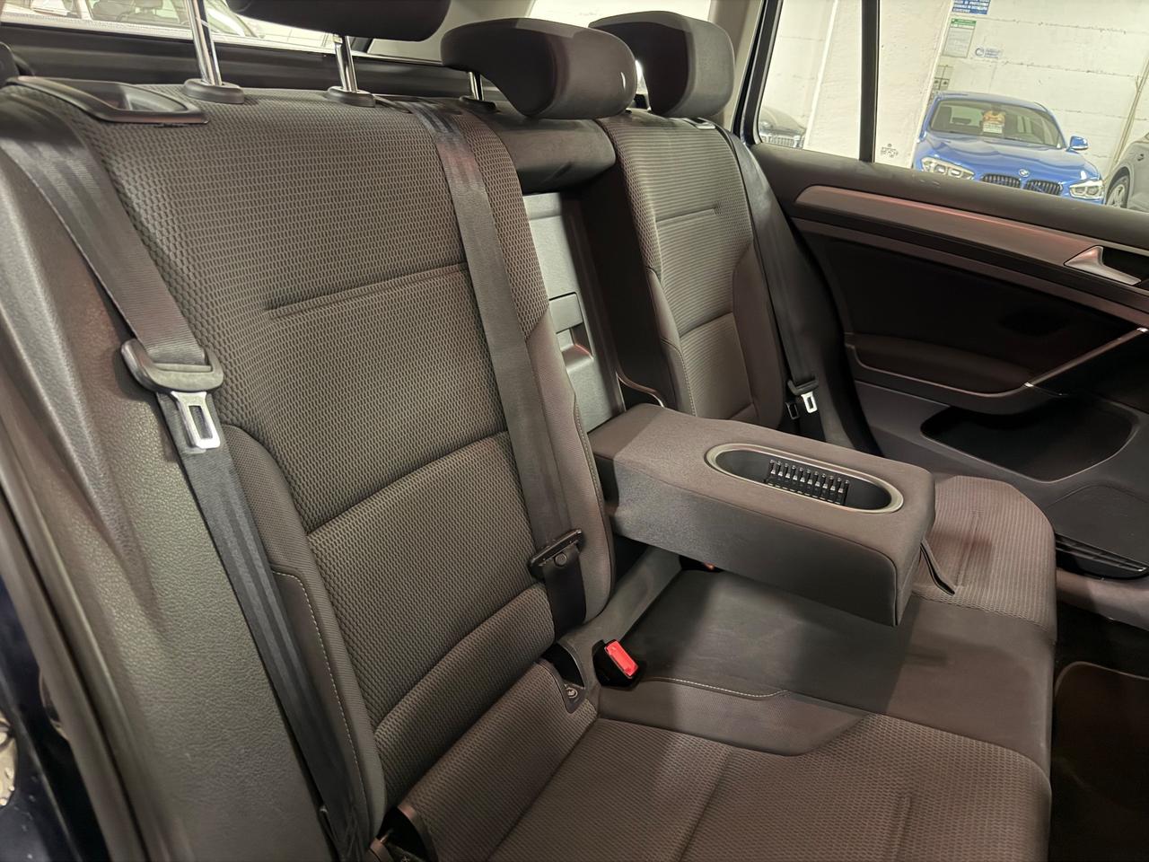 Volkswagen Golf Variant 1.6 TDI 105 CV DSG Comfortline BlueMotion Tech.