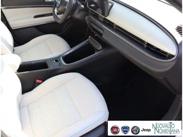 FIAT 600 Hybrid 110CV DCT6 MHEV La Prima NAVI / TELECAMERA