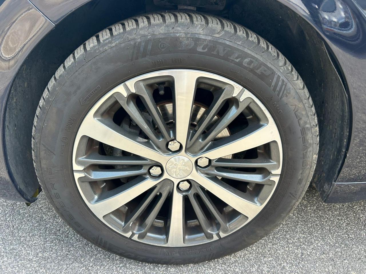 Peugeot 208 PureTech 82 3 porte Active