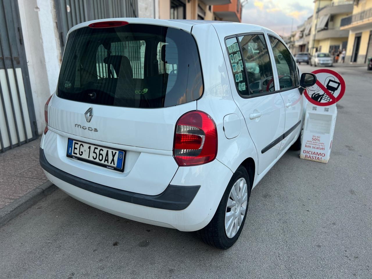 Renault modus 1.5 DIESEL Anno 2012